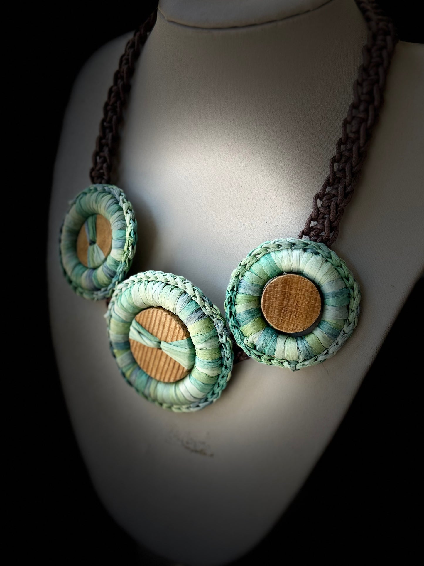 Crochet raffia wooden necklace
