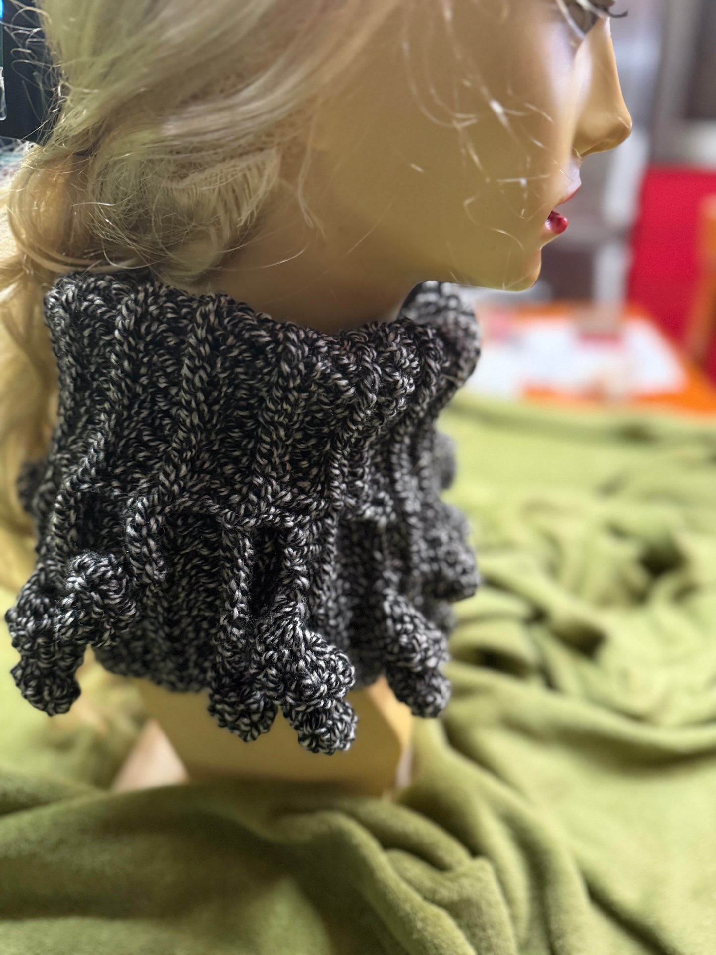 2 in 1 Crochet Cowl Beanie, Neck Warmer Hat,Convertible Winter Scarf, Handmade Dusty Rose Snood, Christmas Gift for Her, Adjustable Knit hat