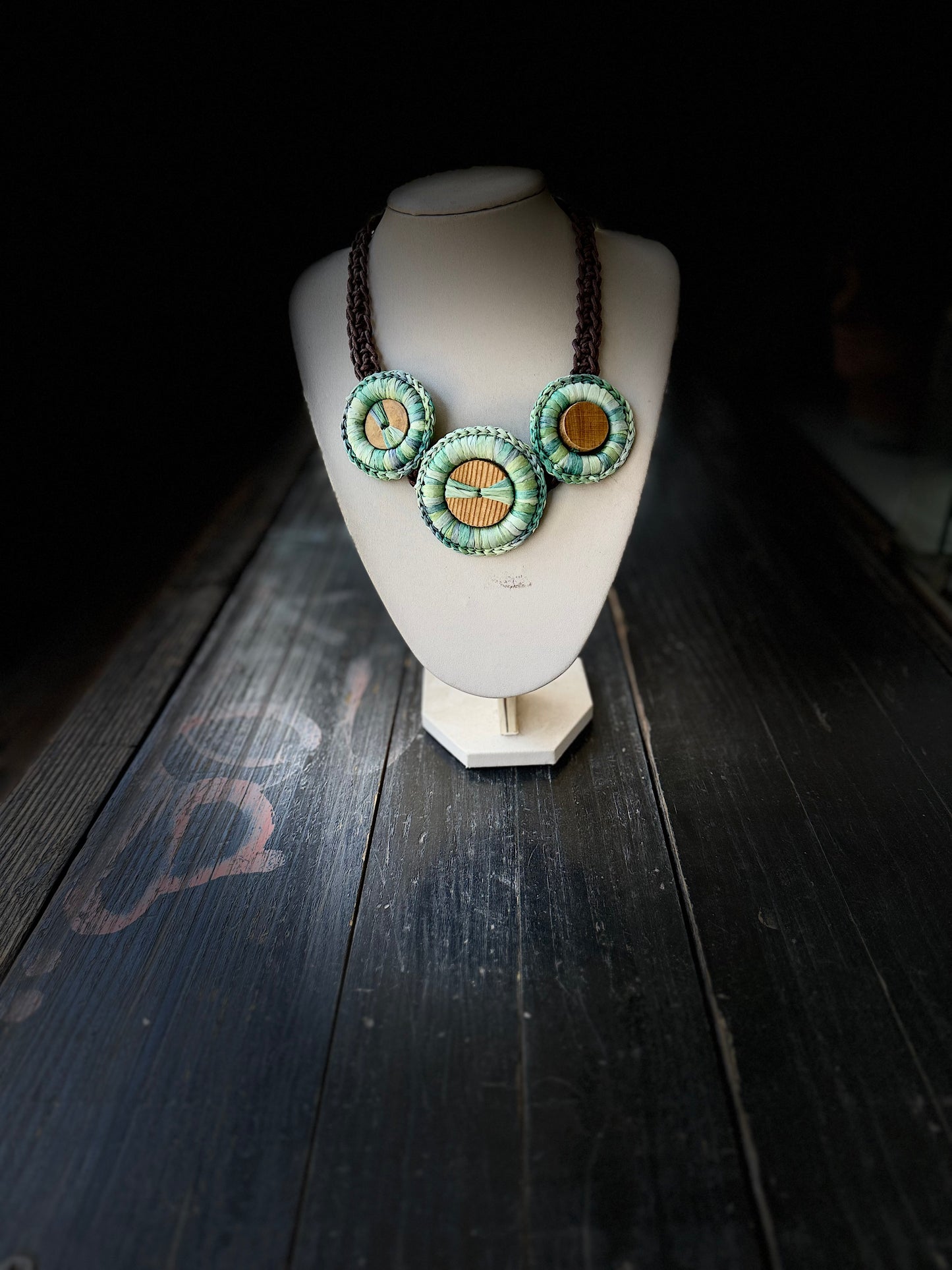 Crochet raffia wooden necklace