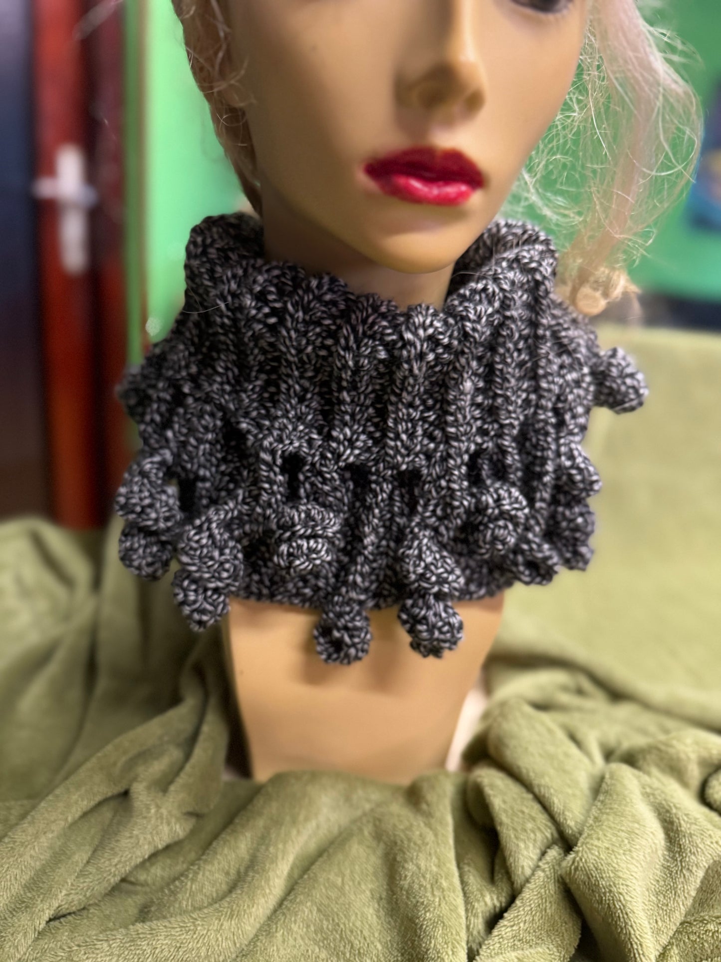2 in 1 Crochet Cowl Beanie, Neck Warmer Hat,Convertible Winter Scarf, Handmade Dusty Rose Snood, Christmas Gift for Her, Adjustable Knit hat