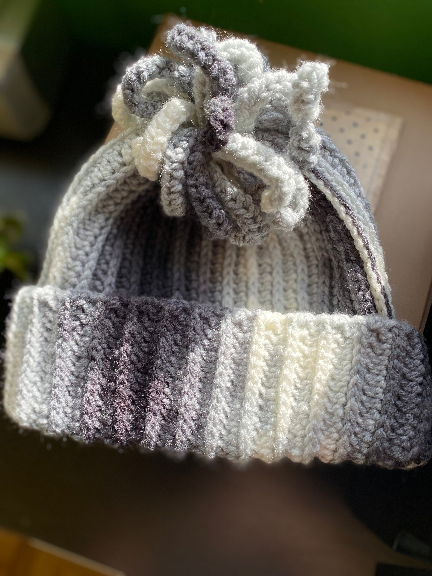 Crochet bobble beanie, crochet bobble, black and white beanie, crochet black and white bubble hat