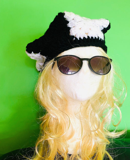 Crochet Chessboard Beanie: Black and White Hexagon Hat